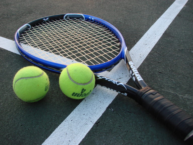 Tennis Rackets 101 – A Beginner’s Guide